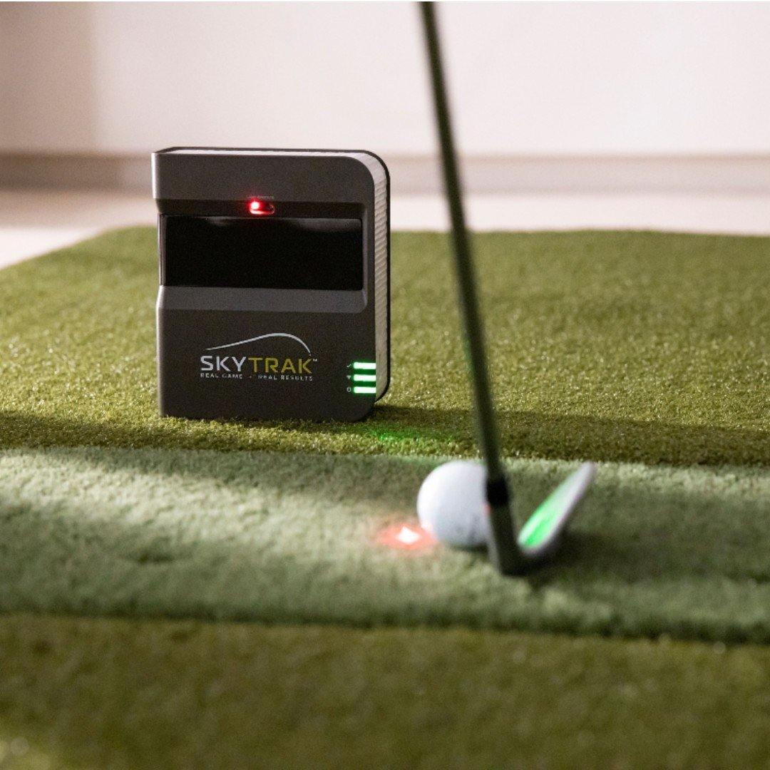 SkyTrak Home Simulator Package